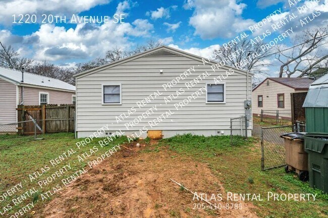 Photo - 1220 20th Ave SE Casa