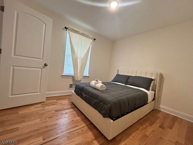 Photo - 337 13th Ave Unidad 1