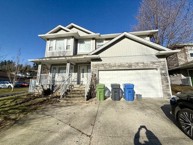 Building Photo - 35215 Delair Rd