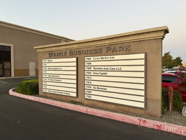 Building Photo - 17814 Murphy Pkwy Rental