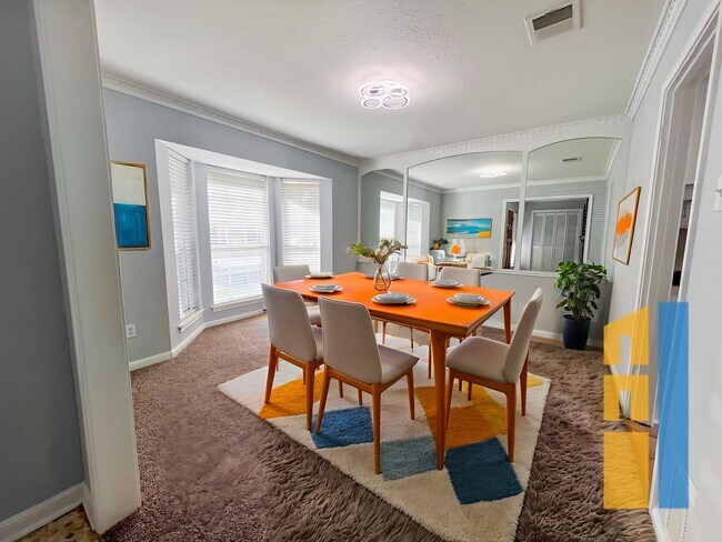 Photo - 9206 Sharpview Dr