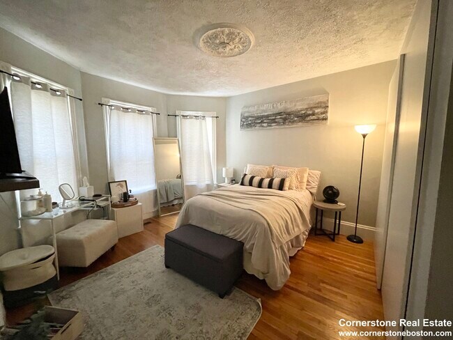 Photo - 24 Pond St Unit 4