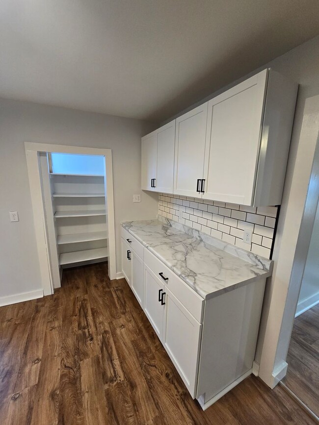 Photo - Beautiful 4 bed / 2 bath with garage and fenced yard on north side!