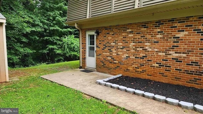 Building Photo - 7255 Moss Ln Rental