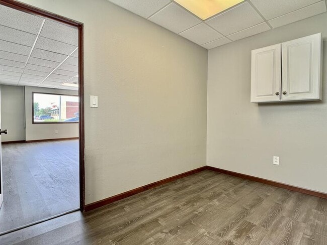 Photo - 702 E Main St