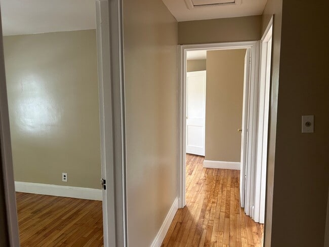 27 Southmere Rd Unit 1