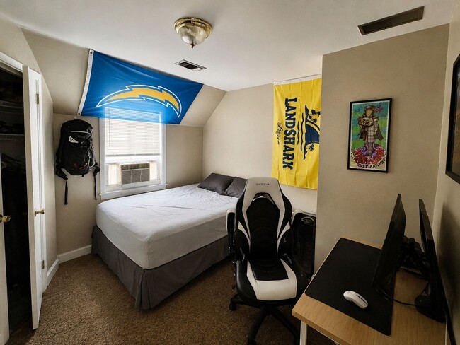 Photo - 730 Golfview Dr