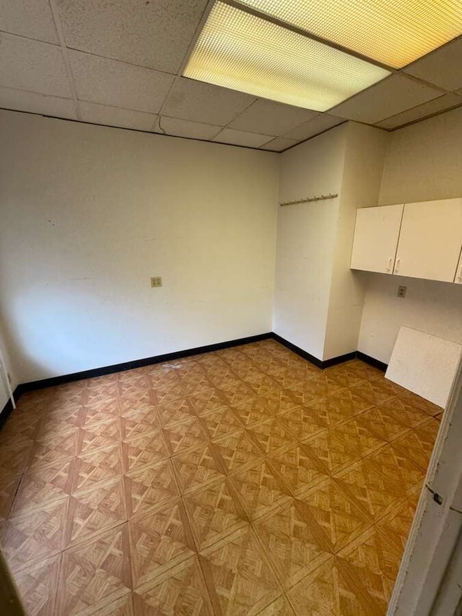 Photo - 2316 Broadway Ave Unit 4