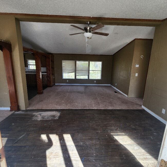 Photo - 15271 Country W Dr