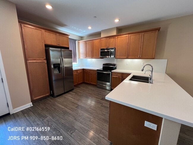 Photo - Bellflower Furnished 3 Bedroom Townhouse