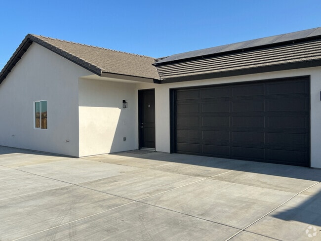 Building Photo - 5306 Hawkwatch Ln Rental