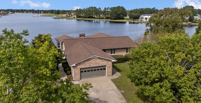 Photo - Waterfront Dream Home Fairfield Harbour 4x2!!