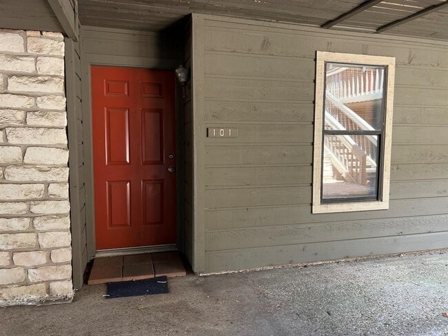 Photo - 3506 Speedway Unit 101
