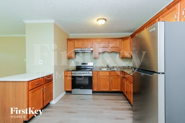 702 Delbrook Dr