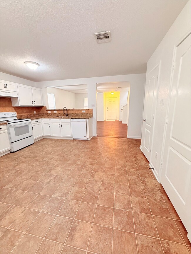 Photo - 19410 Bold River Rd