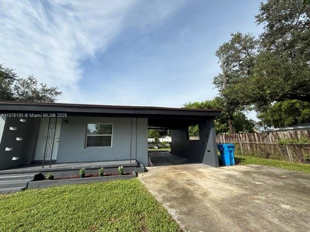 Photo - 4600 SW 33rd Dr