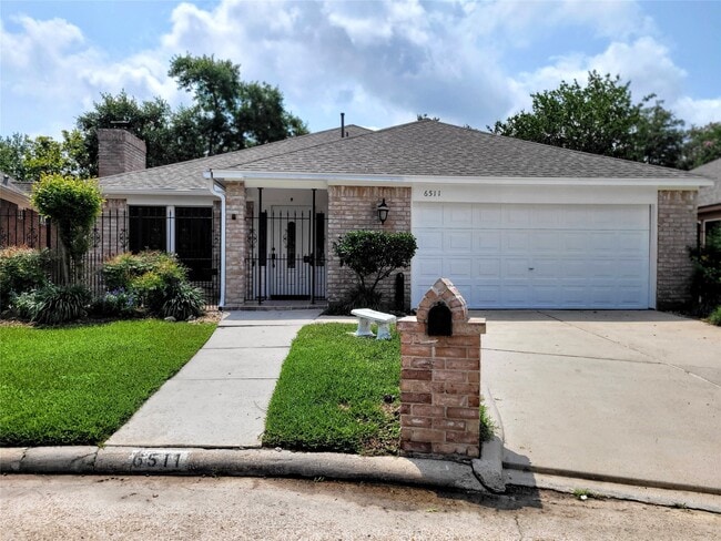 Building Photo - 6511 Pauma Dr Rental