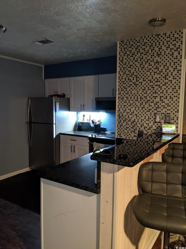 Photo - 4435 Lakeside Dr
