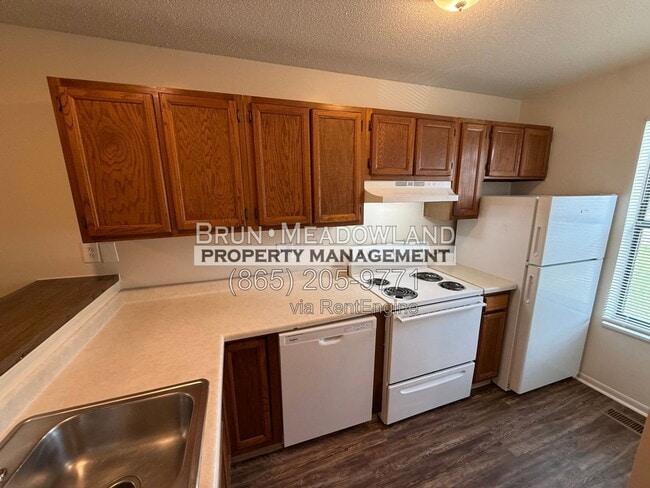 Photo - 10409 Victoria Dr