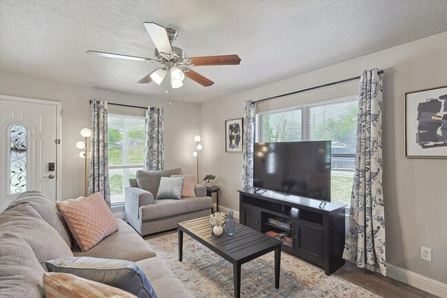 Photo - 1107 Jefferson St Unidad ID1019596P