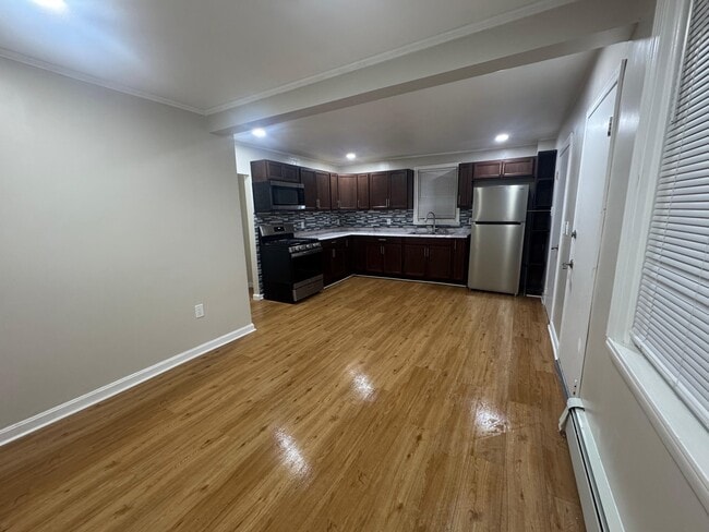 Photo - 5 Wall St Unit 1