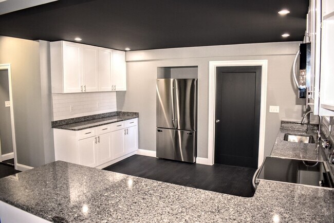 Photo - 2 Sunnyside St Unit 1