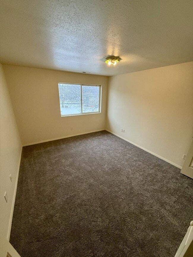 Photo - 1324 S 2nd St W Unidad C