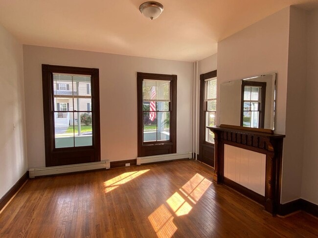 Photo - 126 Garden St