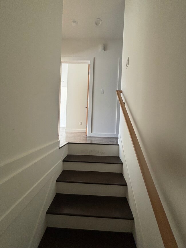 Photo - 851 46th Ave