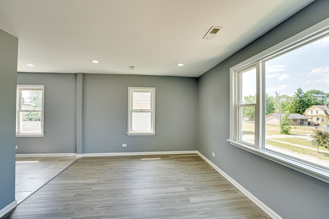 Photo - 208 Mound St