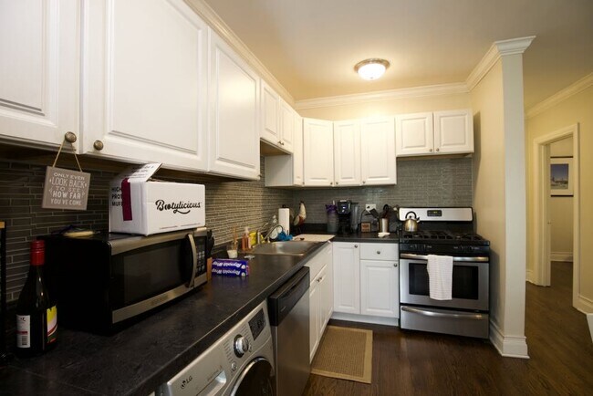 Photo - 2129 N Dayton St Unit 102