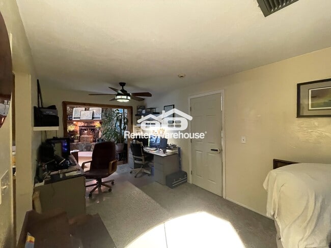 Photo - 802 Embassy Rd