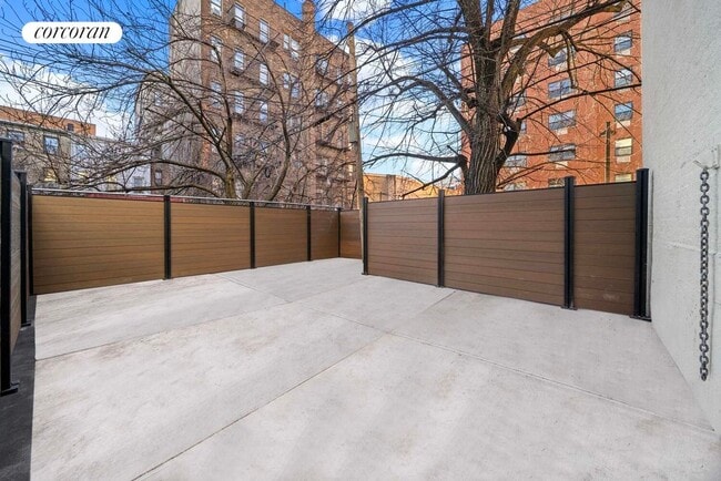 Photo - 166 S 2nd St