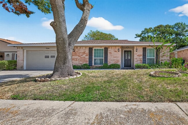 Photo - 7414 Breccia Dr