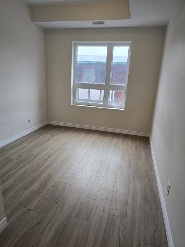 Photo - 716 Glen Forrest Blvd Unité 204