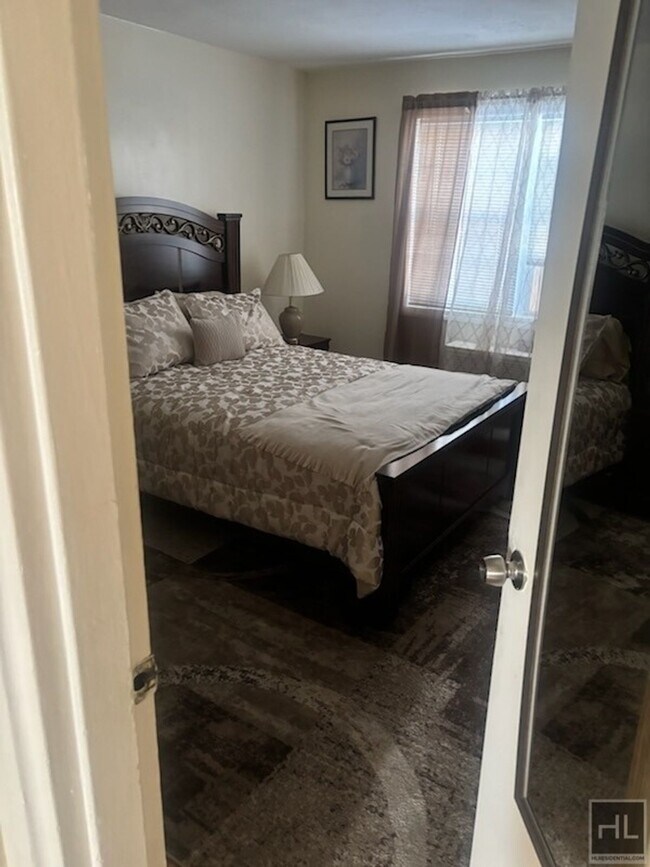 Photo - FRANCIS LEWIS BLVD Unidad 1