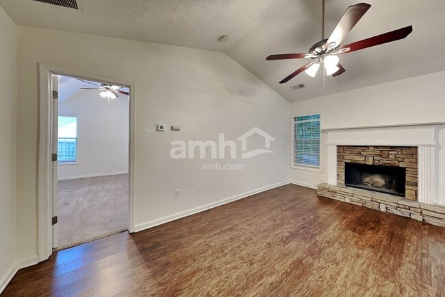 Photo - 149 Waters Edge Dr