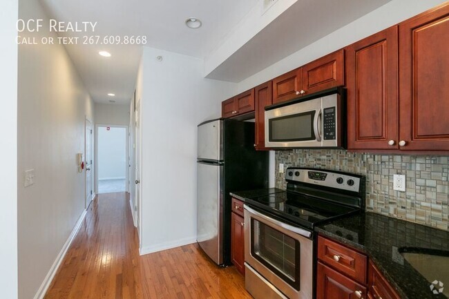 Building Photo - Three Bedroom Close to Temple University Unit C Rental