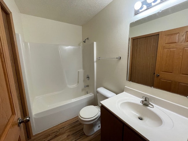 Photo - 13297 39th Ave N