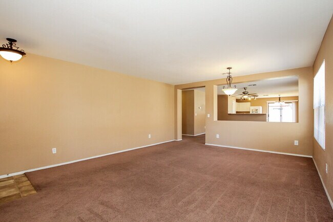 Photo - 3012 W Running Deer Trail