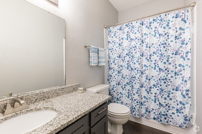 1 BR, 1 BA