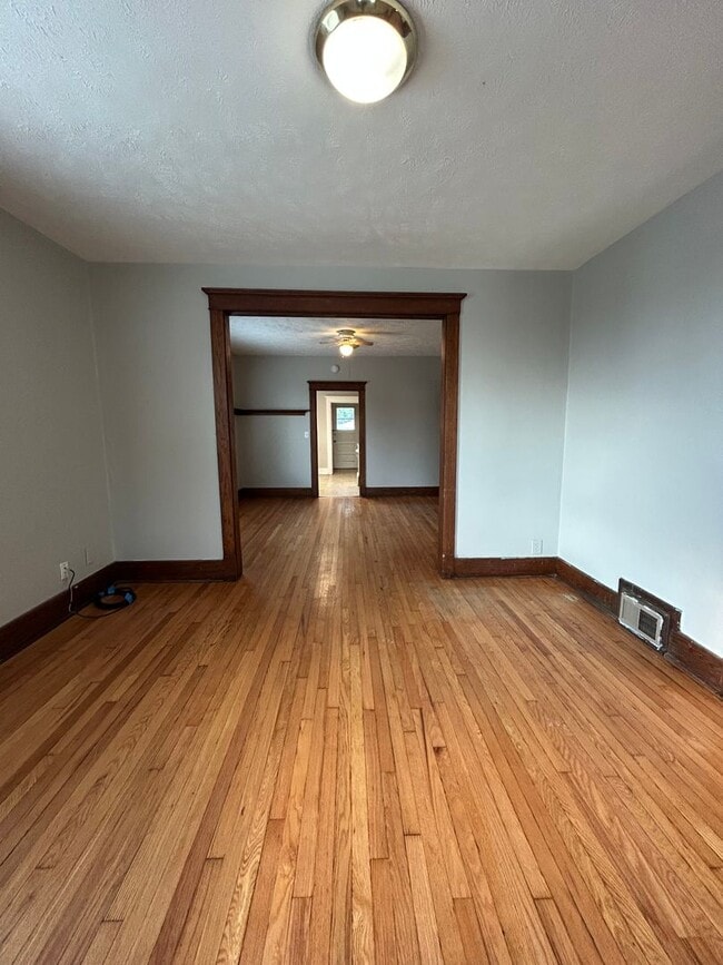 Photo - 2419 Poppleton Ave