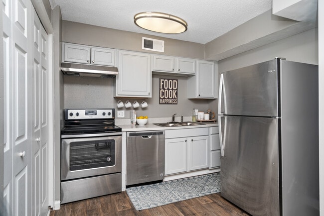 Photo - Woodland Hollow