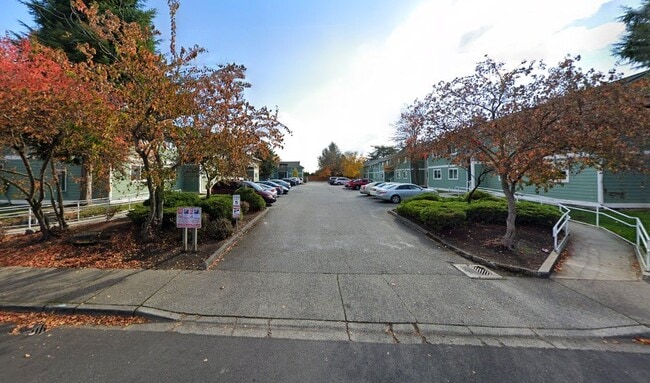 Photo - 115 Hulbush Ln