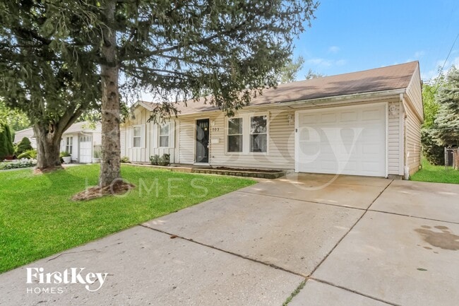 703 E Streamwood Blvd