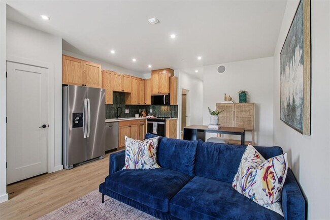 Photo - 1744 NW 15th St Unit 2B