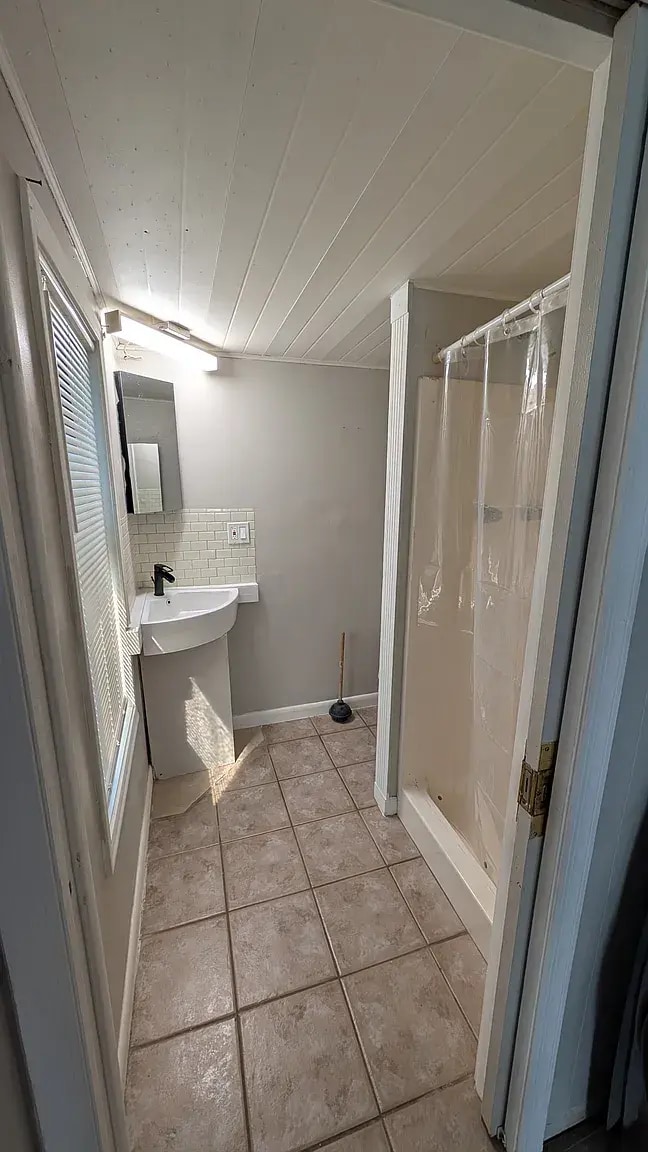 Photo - 2214 Post Rd Unit Studio Apartment next to EFSC