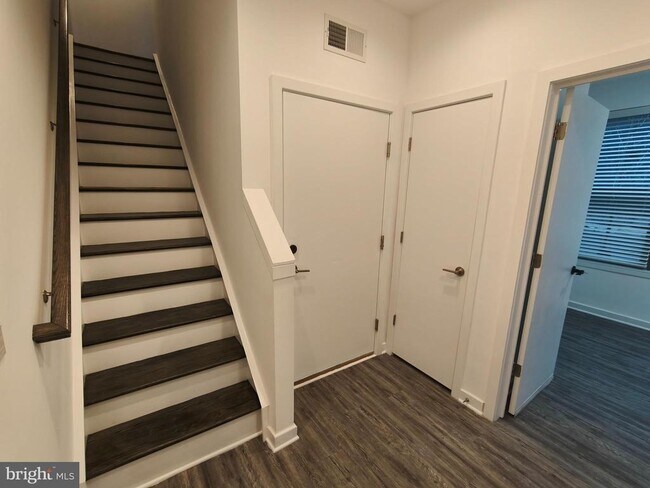 Photo - 3129 Beachview Ln