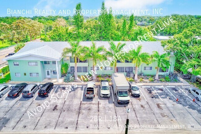 Photo - 1329 Drew St Unit 6