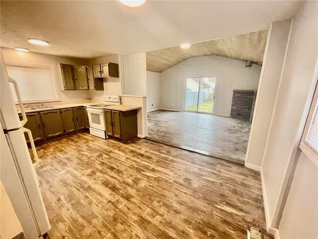 Photo - 223 E Filbert St
